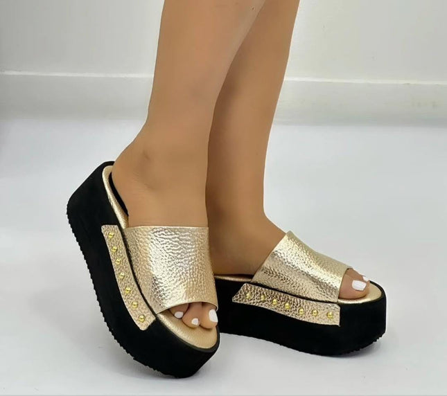 Sandalia plataforma dorada